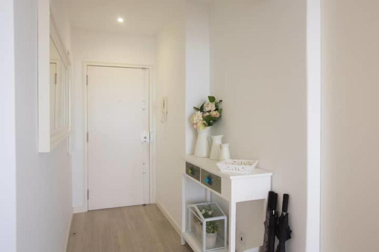 Magnificent 1 Bedroom Apartment With Views Over The Ocean Costa de Caparica Buitenkant foto